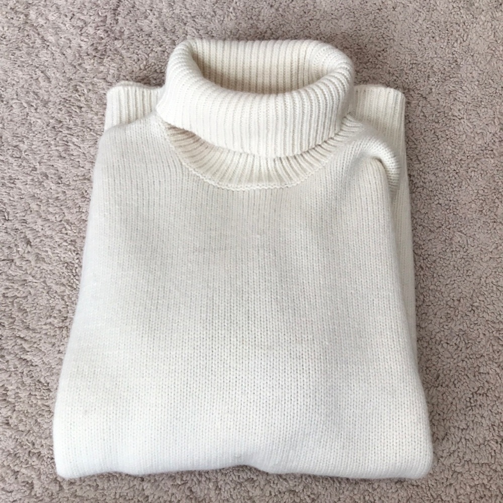 Orvis sweater